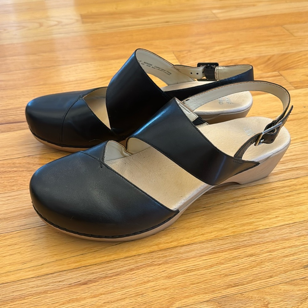 Dansko Clogs, Size 41 - image 1